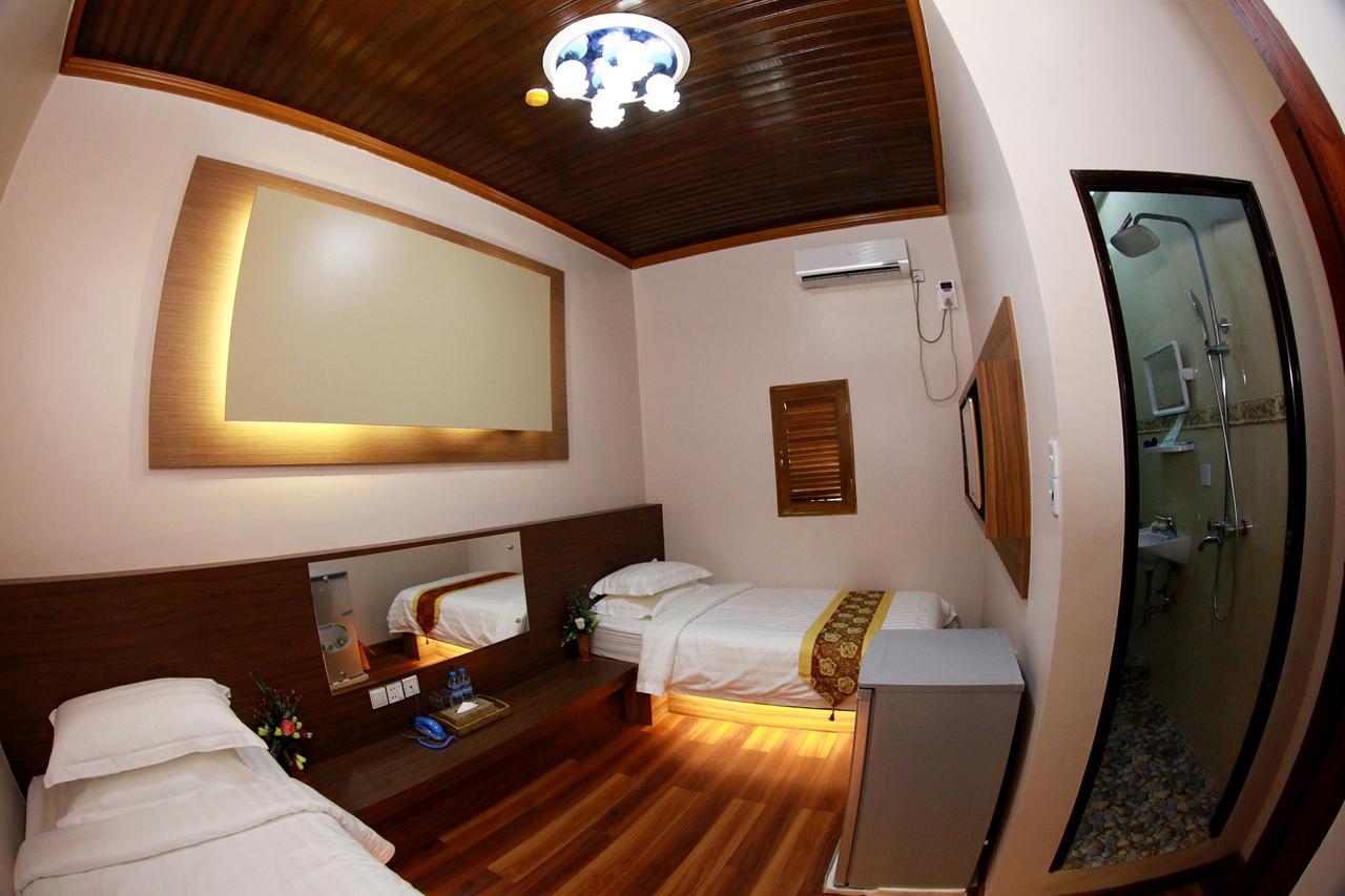Sule Sapphire Inn Yangon Exterior foto