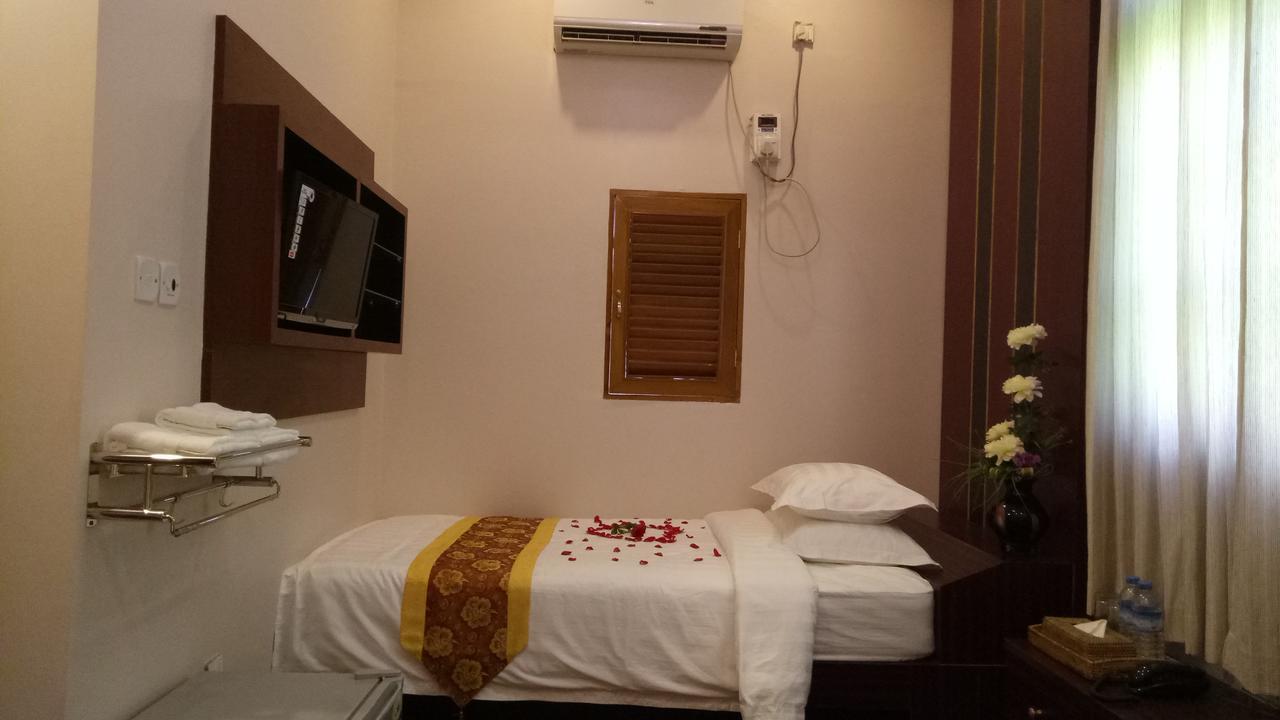 Sule Sapphire Inn Yangon Exterior foto