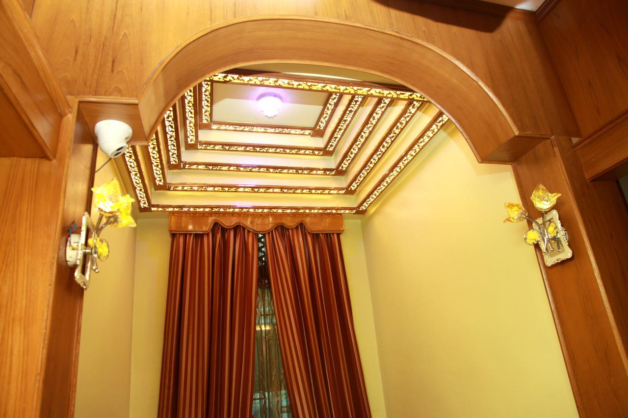 Sule Sapphire Inn Yangon Exterior foto