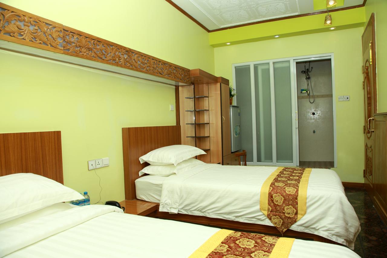 Sule Sapphire Inn Yangon Exterior foto