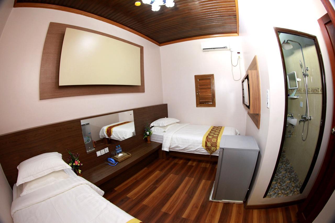 Sule Sapphire Inn Yangon Exterior foto