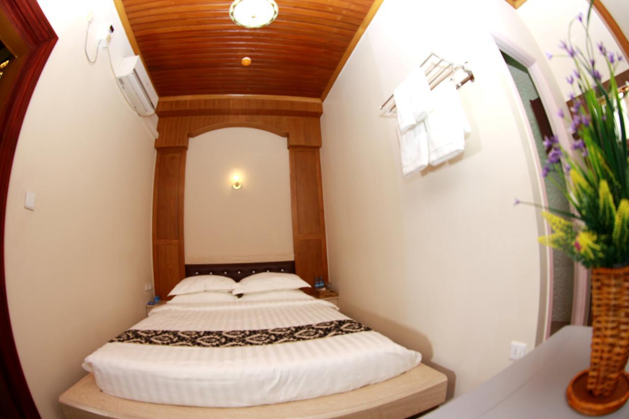 Sule Sapphire Inn Yangon Exterior foto