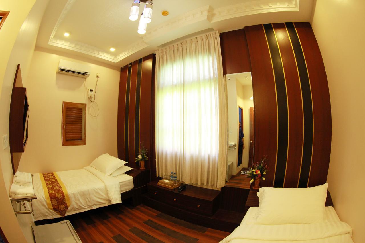 Sule Sapphire Inn Yangon Exterior foto
