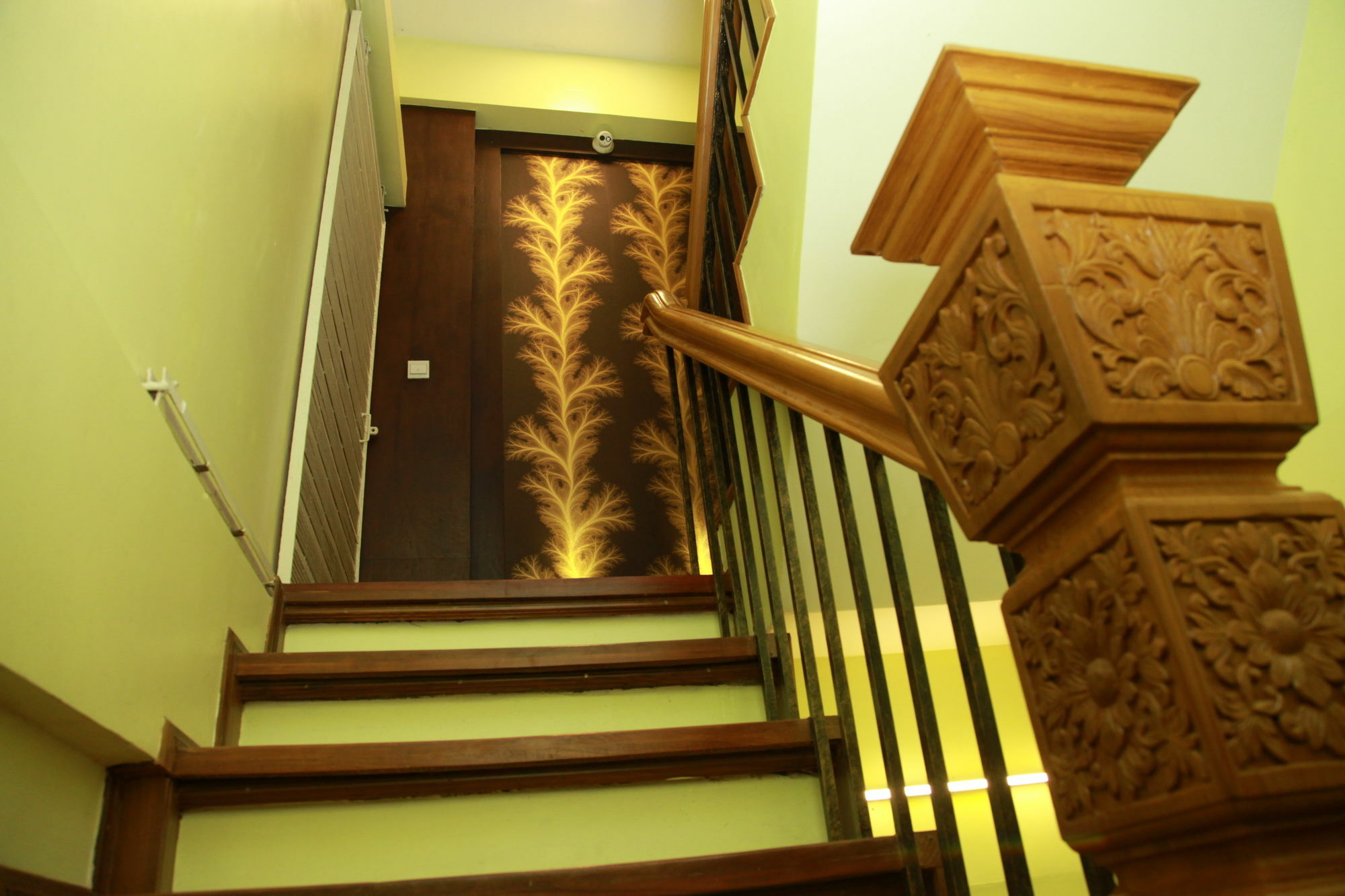 Sule Sapphire Inn Yangon Exterior foto